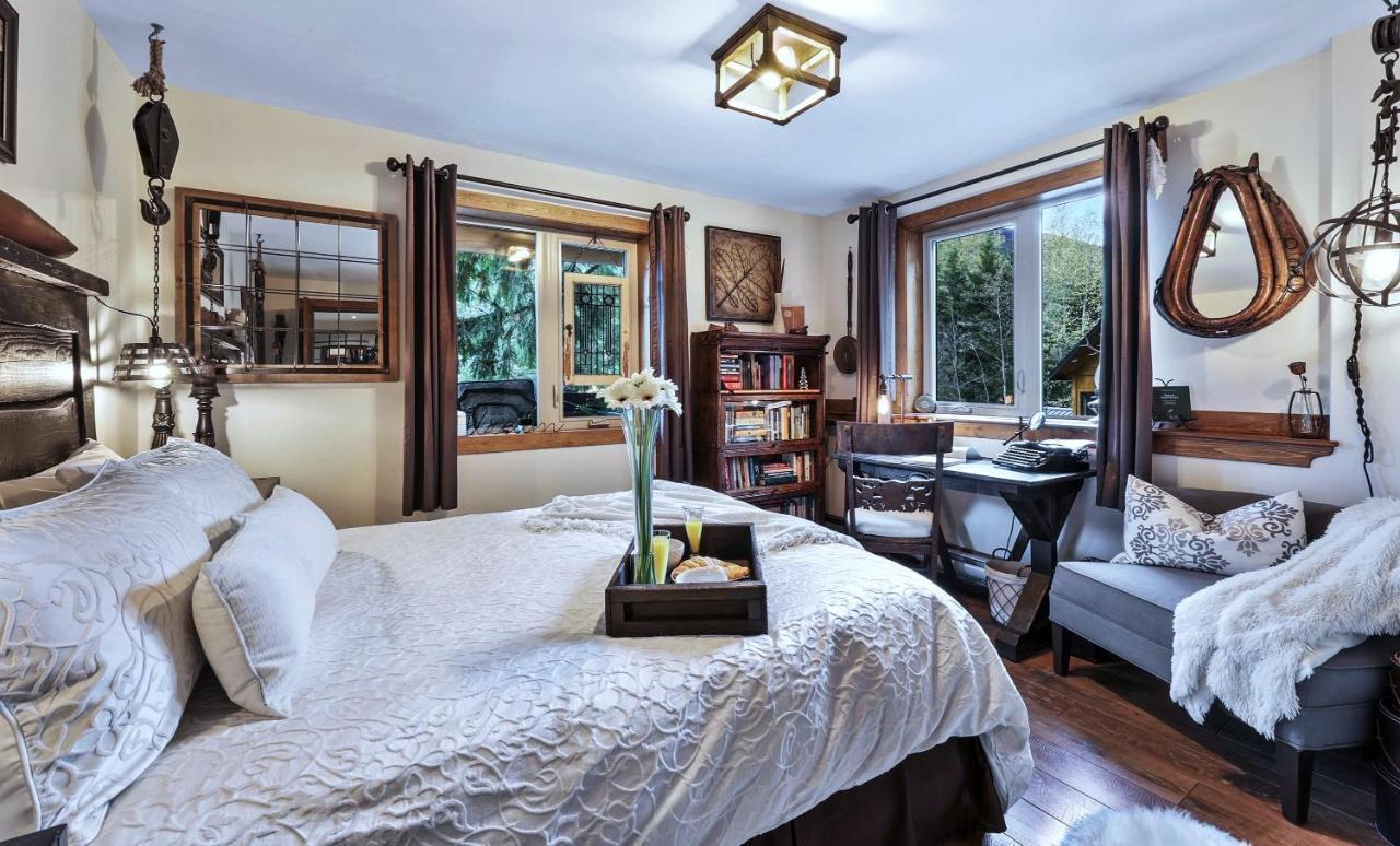 A Suite Retreat - Beyond Bed & Breakfast Sun Peaks Bagian luar foto