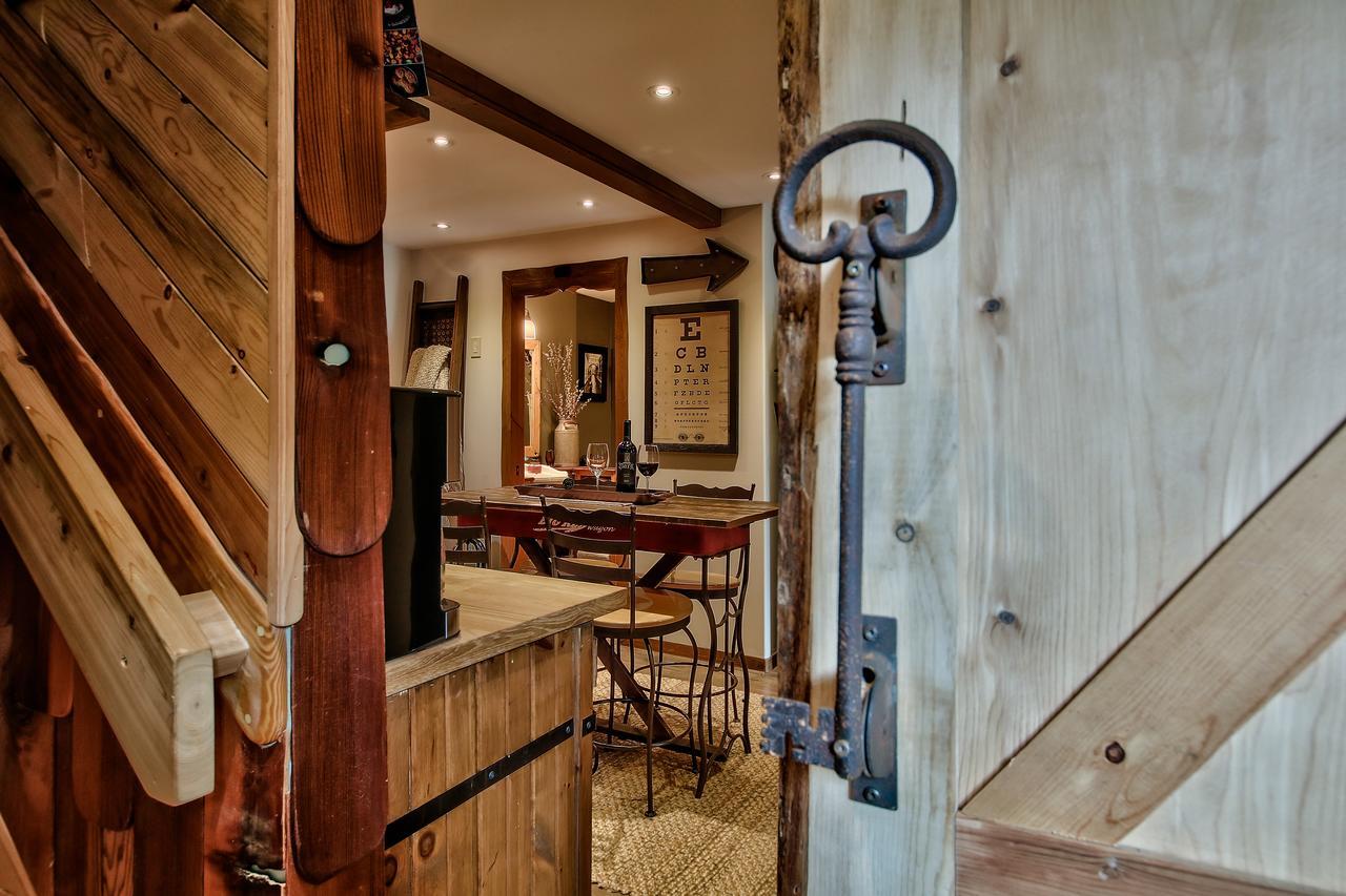 A Suite Retreat - Beyond Bed & Breakfast Sun Peaks Bagian luar foto